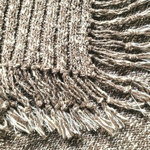 Mac & Jac Fringe Collar L/S Sweater - Picture 6 of 9